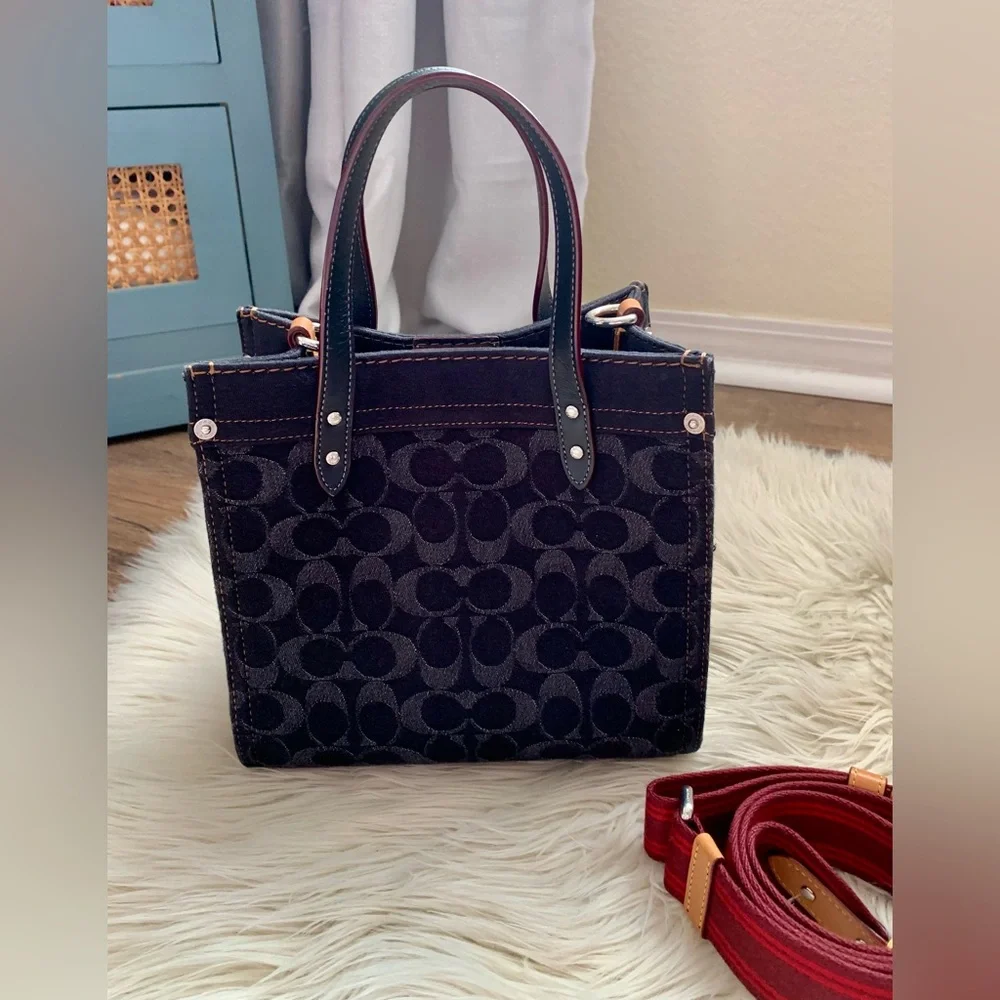 Coach Field Tote 22 Signature Denim Black FINAL MARK DOWN - Picture 8 of 15